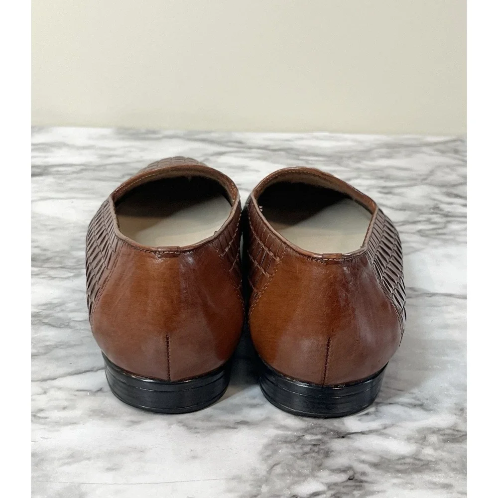 Trotters Liz Flat Brown Woven Leather Loafers Womens Size 9M Almond Toe Retro